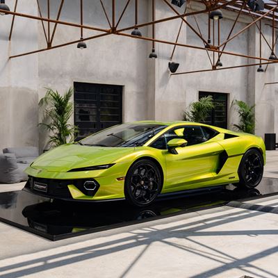 Urus SE Tettonero Capsule at Milan Design Week