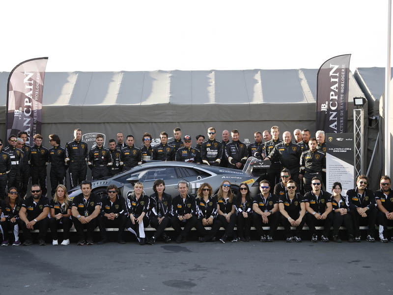 LBST Europe Drivers & Squadra Corse Team with the new Huracan LP 620-2 Super Trofeo LBST Europe Drivers & Squadra Corse Team with the new Huracan LP 620-2 Super Trofeo