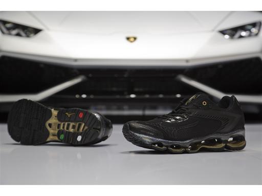 Lamborghini - Mizuno - Wave Tenjin Lamborghini - Mizuno - Wave Tenjin