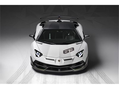 Aventador SVJ 63 Studio White front