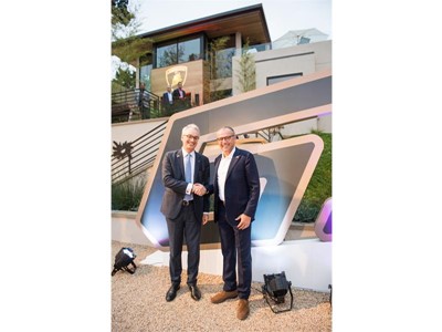 Lorenzo Ortona, Consul General of Italy in San Francisco and Lamborghini CEO Stefano Domenicali (2)