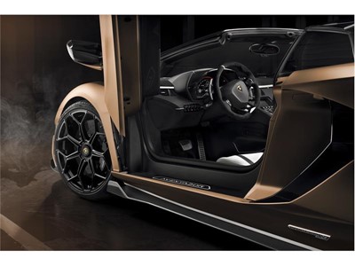 Aventador SVJ Roadster 8