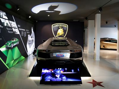 Lamborghini Aventador - The Dark Night Rises