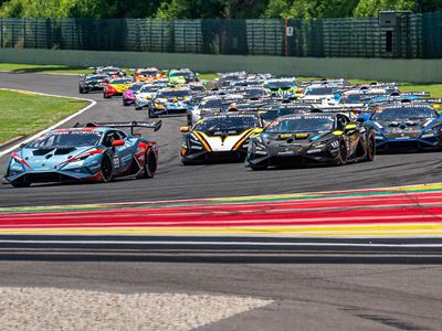 Lamborghini Super Trofeo Europe start