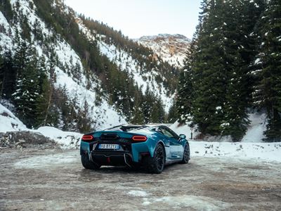 SHEdrivesaLambo Courchevel Edition