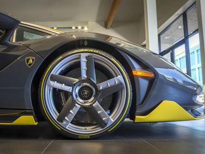 Centenario Roadster