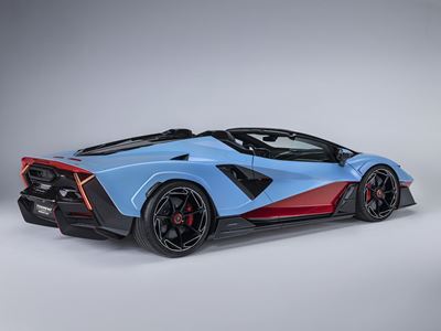 Fenomeno Roadster Studio