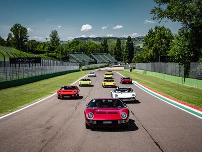 Lamborghini Miura Tour