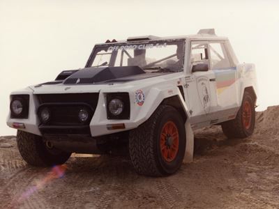 40th LM002