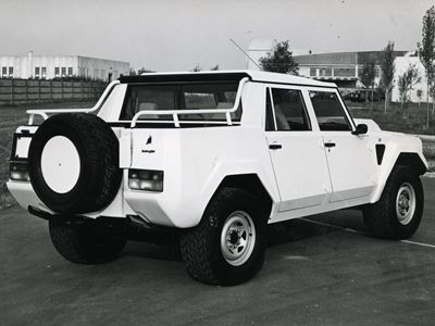 40th LM002