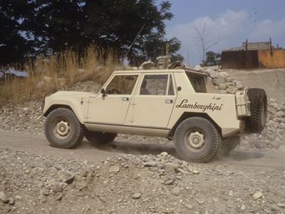 40th LM002