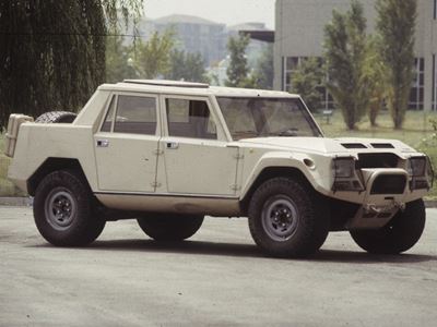 LMA 40th LM002 Copyright holders of this assets are welcome to contact Automobili Lamborghini S P A regarding any om