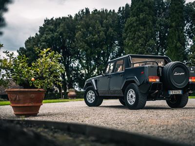Lamborghini LM002