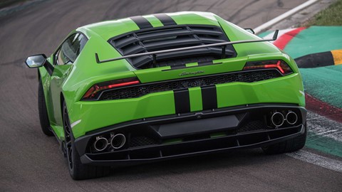 3 new aftersales kits for Huracan 2