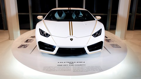 Lamborghini Huracan RWD donated to Pope Francis 1