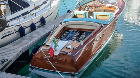 Riva Aquarama Lamborghini (1)