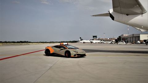 Lamborghini Huracán -  Follow Me Car for Airport Marconi of Bologna