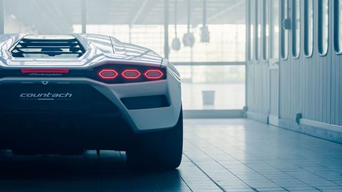 Countach LPI 800-4 Outdoor