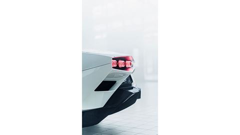 Countach LPI 800-4 Outdoor
