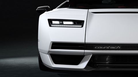 Countach LPI 800-4 Detail