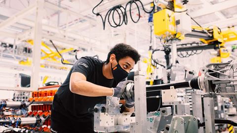 Automobili Lamborghini - Urus Engine Production