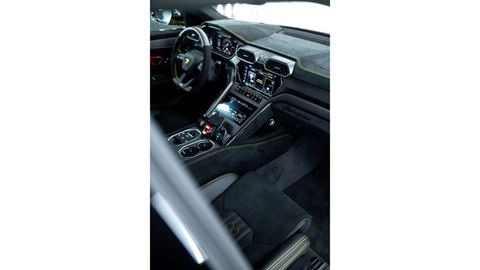 Lamborghini Urus Performante Interior