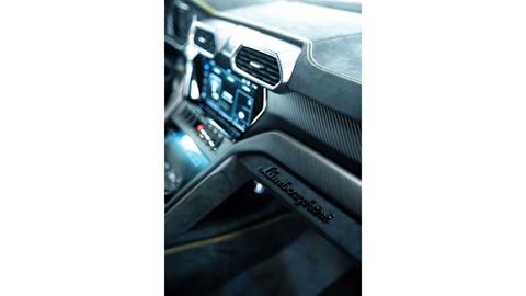 Lamborghini Urus Performante Interior