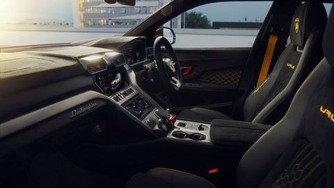 Lamborghini Urus Performante Sunset Interior