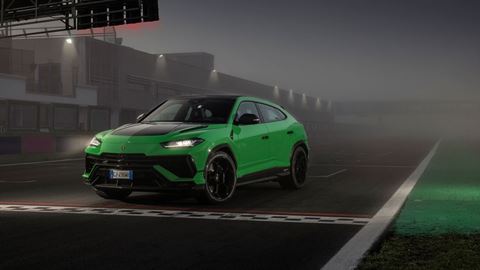 Automobili Lamborghini Urus Performante Viper Green
