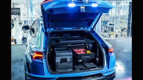 Urus Polizia Dettaglio Baule Aperto
