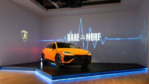 Lamborghini Urus SE Makes US Premiere in New York