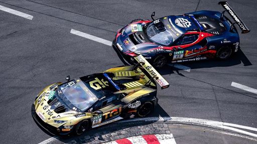 Jordan Pepper race one battle