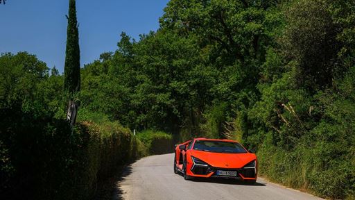Lamborghini Esperienza Giro Toscana 2025