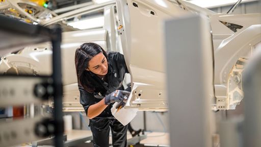 automobili-lamborghini-renews-unipdr