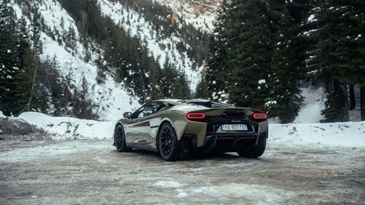 SHEdrivesaLambo Courchevel Edition