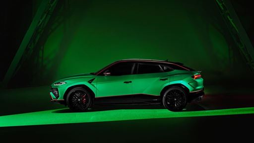 Urus SE Tettonero Capsule