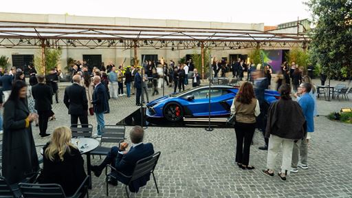 Urus SE Tettonero Capsule at Milan Design Week
