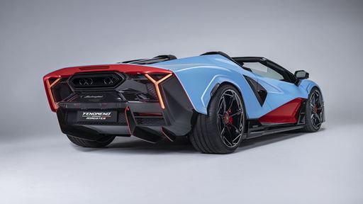 Fenomeno Roadster Studio