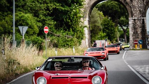 Lamborghini Miura Tour