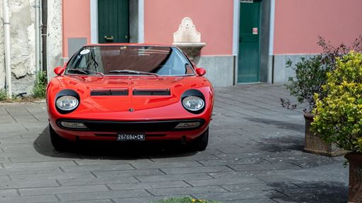 Lamborghini Miura Tour