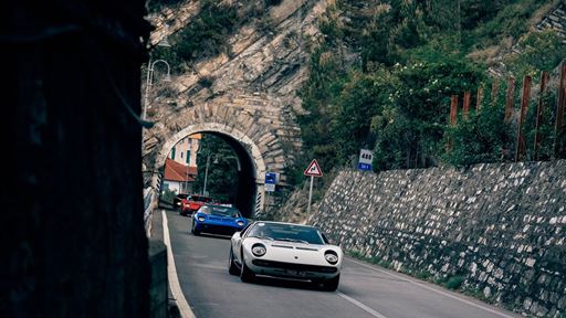Lamborghini Miura Tour