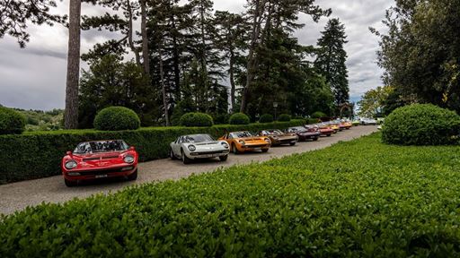 Lamborghini Miura Tour