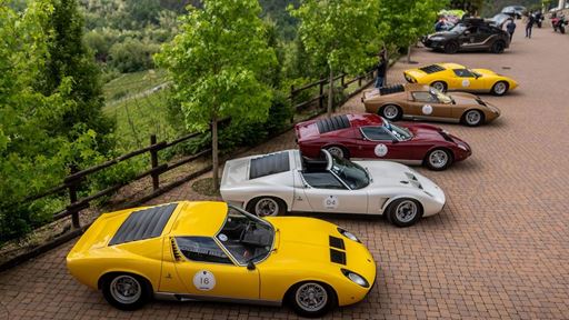 Lamborghini Miura Tour