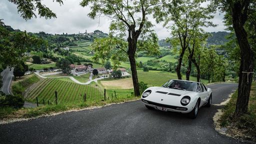 Lamborghini Miura Tour