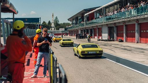 Lamborghini Miura Tour
