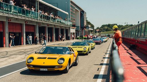 Lamborghini Miura Tour