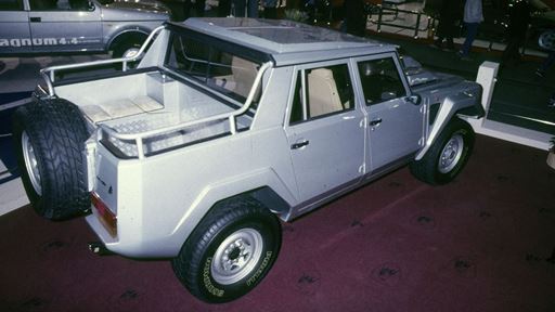 40th LM002 Copyright holders of this assets are welcome to contact Automobili Lamborghini S P A regarding any omission