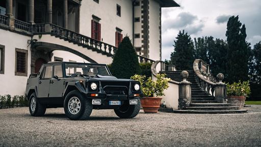 Lamborghini LM002