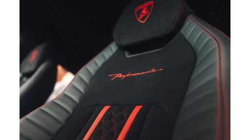 Urus SE Performante makes its first public appearance at Goodwood Festival of Speed