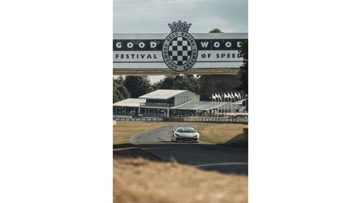 Urus SE Performante makes its first public appearance at Goodwood Festival of Speed